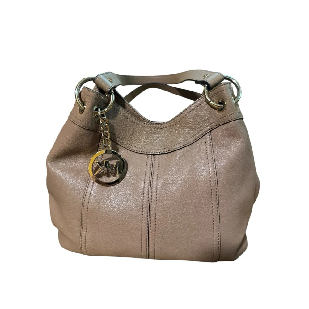 Michael Kors Tan Shoulder Bag with Pebbled Finish - Picture 3 of 11